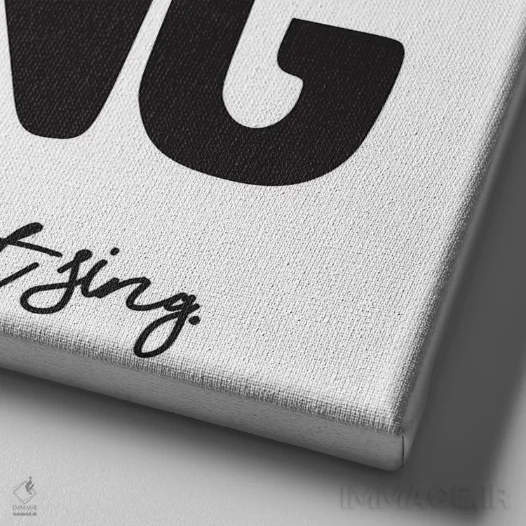 تابلو موجود وحشی ۲ اثر هانیمون هتل (برند هنری) - نمای نزدیک بافت بوم