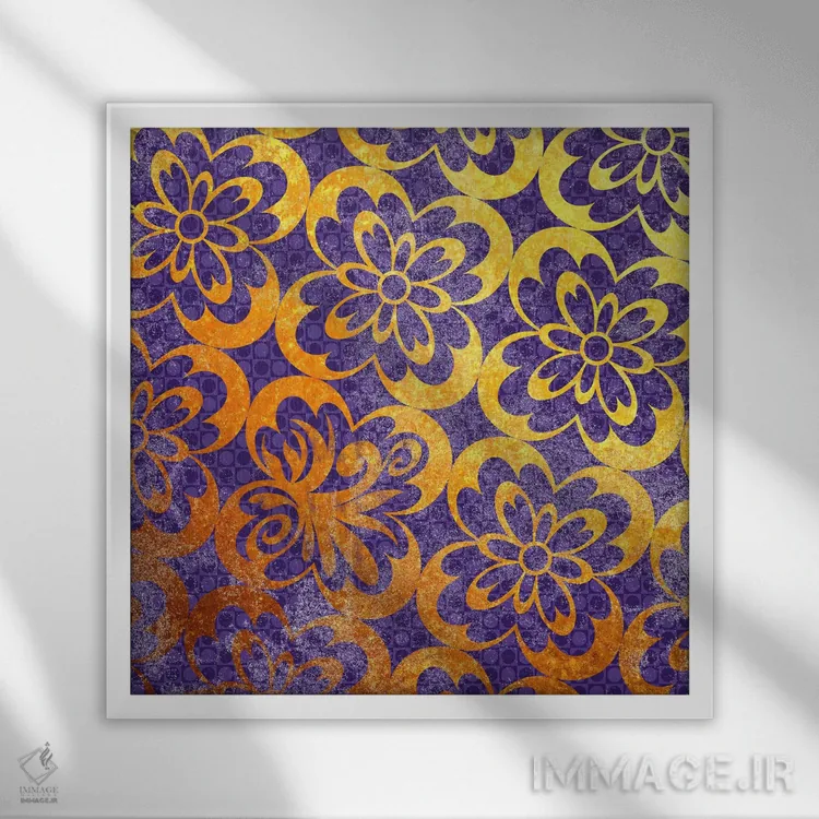 تابلو تزیینات گلدار طلایی با نقشهای بنفش اثر فایو بای فایو کالکتیو - نمای قابدار سفید