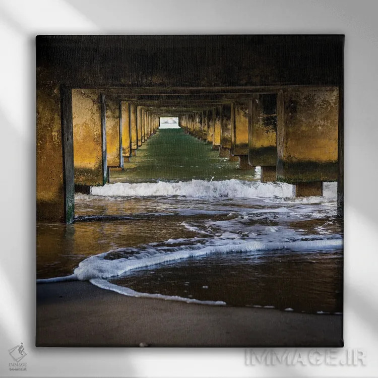 تابلو زیر اسکله اثر هدر رابرسون - نمای روبهرو روی دیوار
