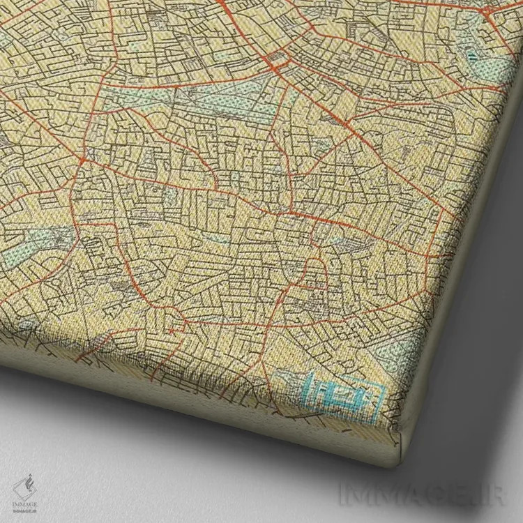 تابلو نقشه شهری لندن با طراحی رترو اثر هوبرت روگوسکی - نمای نزدیک بافت بوم