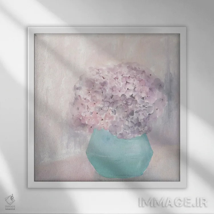 تابلو هورتانسیا در گلدان آبی اثر هیلی میشل - نمای قابدار سفید