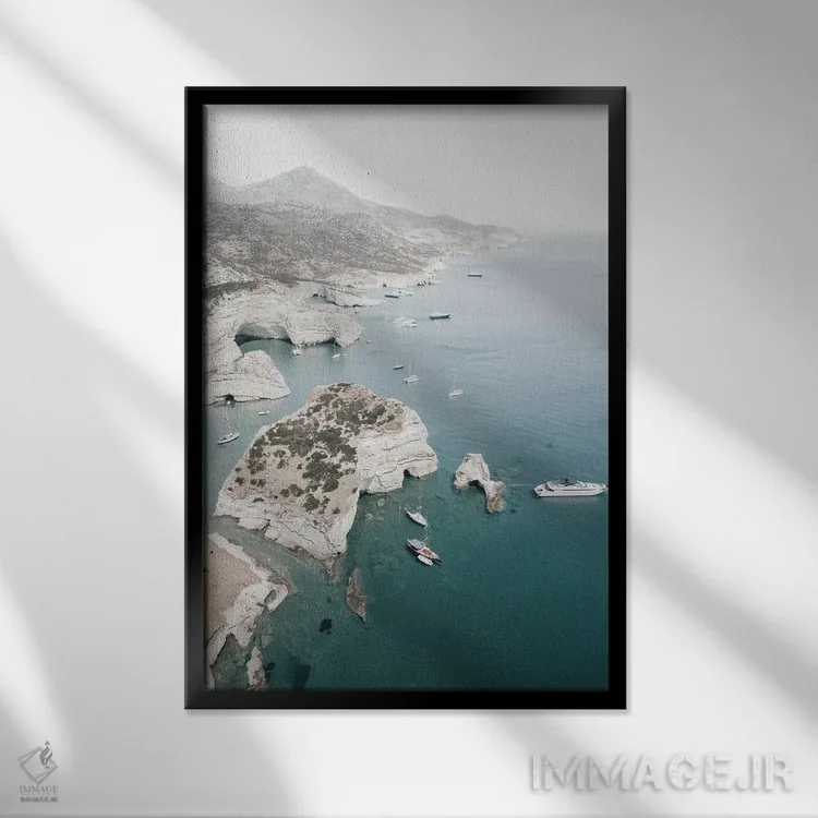 تابلو سواحل باشکوه در میلوس (یونان) اثر بلا ایو - نمای قابدار مشکی