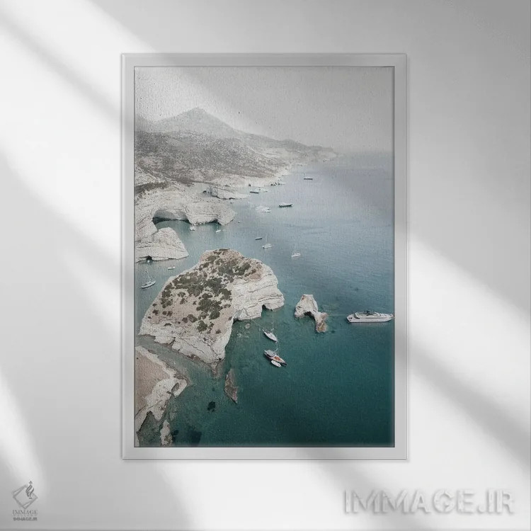 تابلو سواحل باشکوه در میلوس (یونان) اثر بلا ایو - نمای قابدار سفید