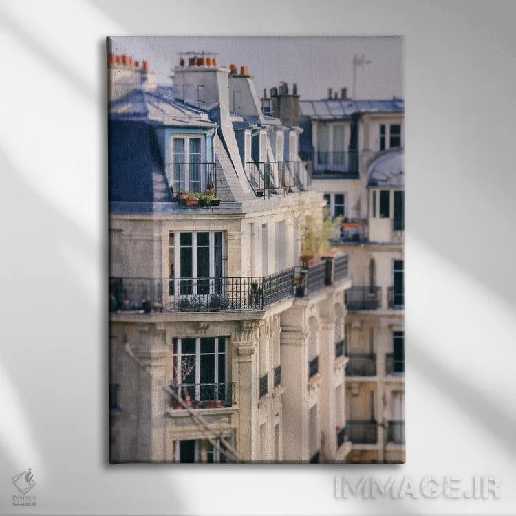 تابلو نمای آپارتمان پاریس اثر کارینا اوکولا - نمای روبهرو روی دیوار