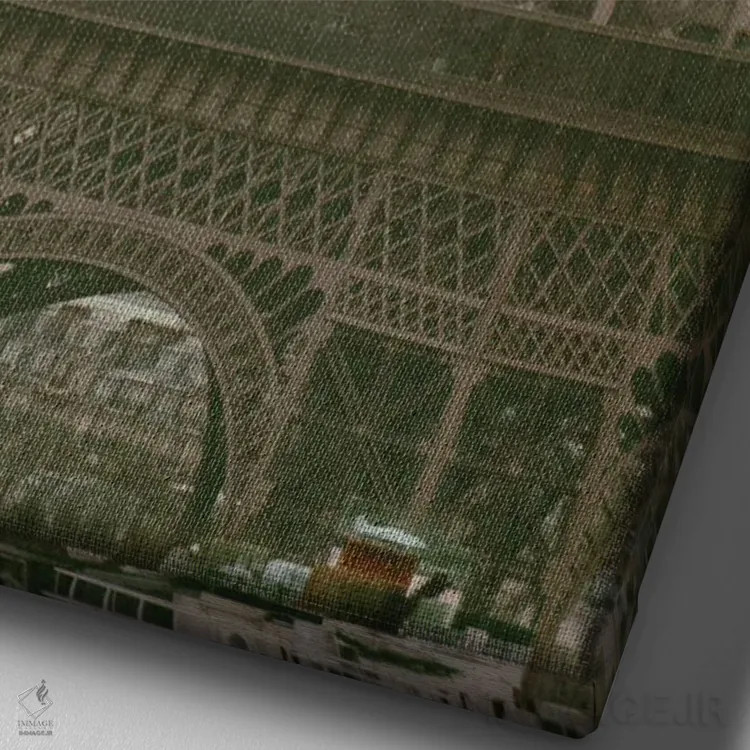 تابلو خانم ایفل (ادای احترام به برج ایفل) اثر کارینا اوکولا - نمای نزدیک بافت بوم