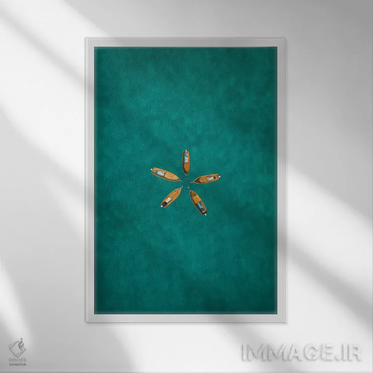 تابلو قایقهای ستارهای اثر آندریا کاروزو - نمای قابدار سفید