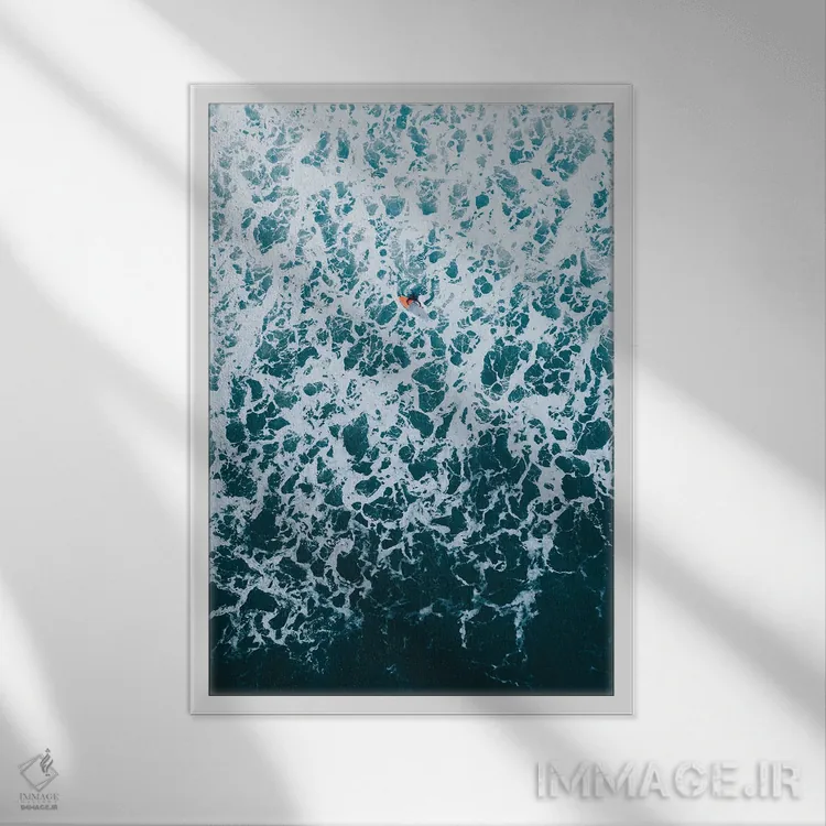 تابلو کف طوفانی اثر آندریا کاروزو - نمای قابدار سفید