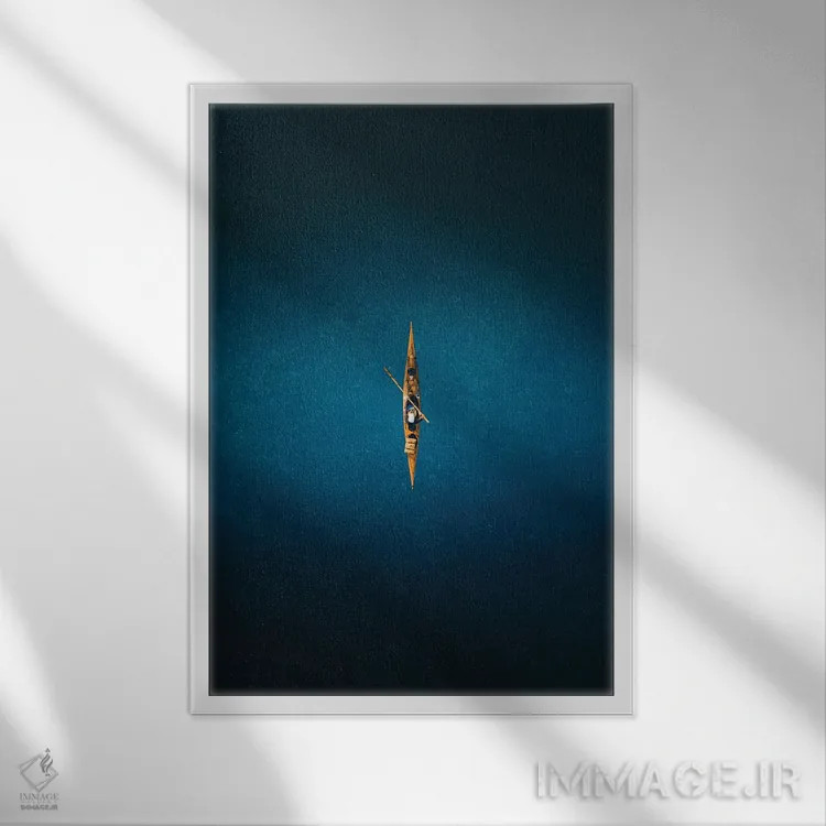 تابلو چشم آبی اثر آندریا کاروزو - نمای قابدار سفید