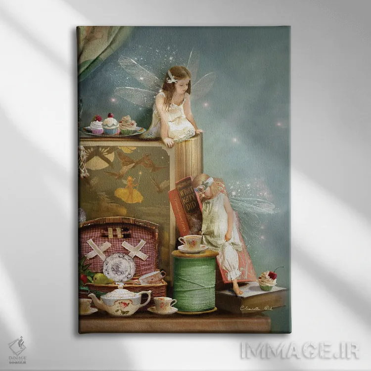 تابلو همهچیز برای چای متوقف میشود اثر شارلوت بیرد - نمای روبهرو روی دیوار