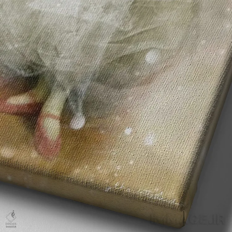 تابلو رز زمستانی اثر شارلوت بیرد - نمای نزدیک بافت بوم