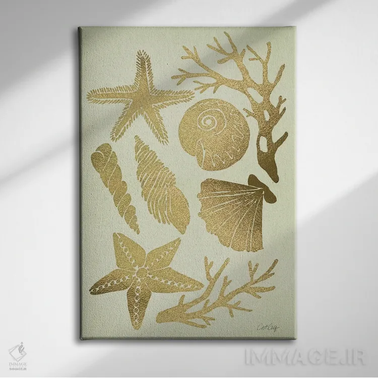 تابلو صدفهای طلایی اثر کت کوکیلت - نمای روبهرو روی دیوار
