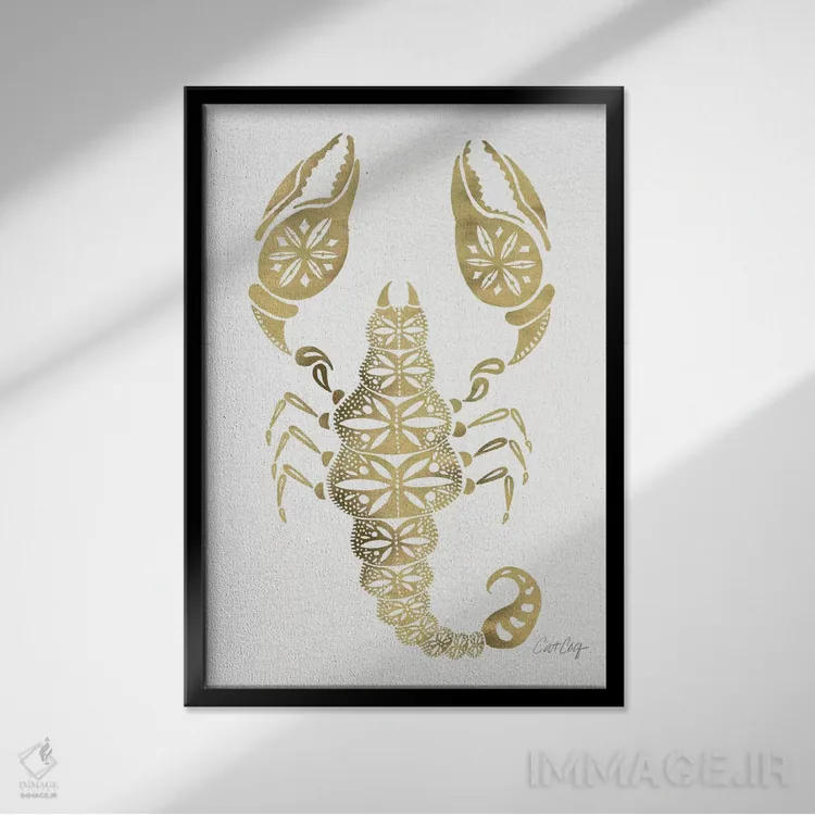 تابلو عقرب طلایی اثر کت کوکیلت - نمای قابدار مشکی