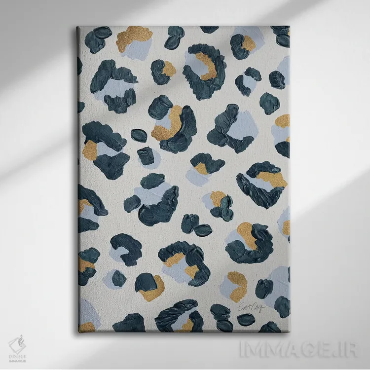 تابلو پلنگ برفی اثر کت کوکیلت - نمای روبهرو روی دیوار