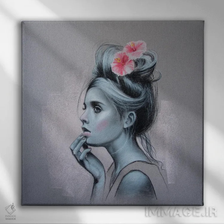 تابلو دختری با گل هیبیسکوس اثر اینا مدودوا - نمای روبهرو روی دیوار