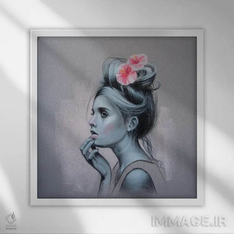 تابلو دختری با گل هیبیسکوس اثر اینا مدودوا - نمای قابدار سفید