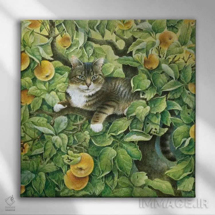 تابلو جما روی درخت سیب اثر آیوری کتس (برند هنری نقاشی گربه) - نمای روبهرو روی دیوار