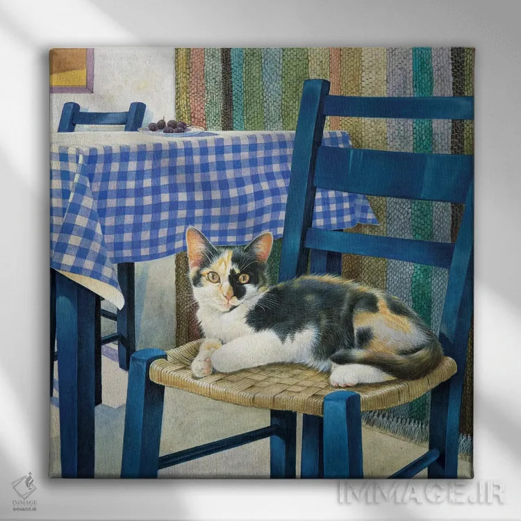 تابلو میکادو روی یک صندلی اثر آیوری کتس (برند هنری نقاشی گربه) - نمای روبهرو روی دیوار