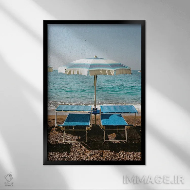 تابلو دکوراتیو ساحل پوزیتانو شماره چهار روی فیلم اثر بثانی یانگ - نمای قابدار مشکی