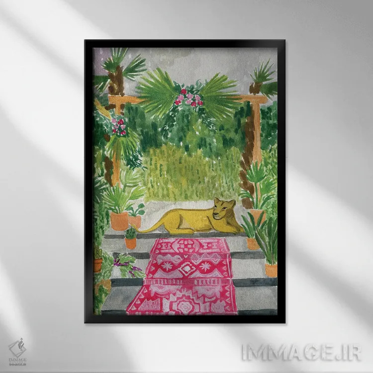 تابلو دکوراتیو شیر ماده در محراب اثر کارولین چسیا - نمای قابدار مشکی