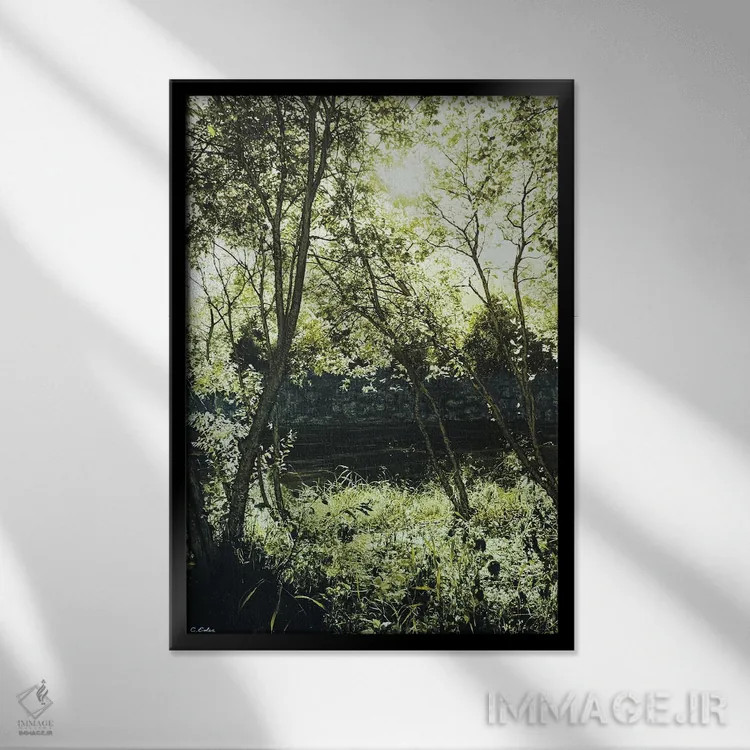 تابلو دکوراتیو اخرا سبز یکم اثر شارلوت ادر - نمای قابدار مشکی