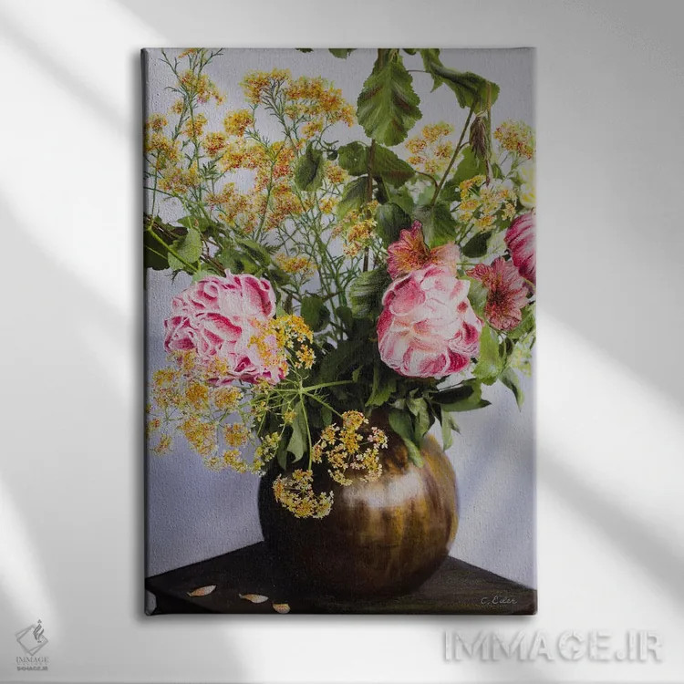 تابلو دکوراتیو گل صدتومانی در گلدان اثر شارلوت ادر - نمای روبهرو روی دیوار