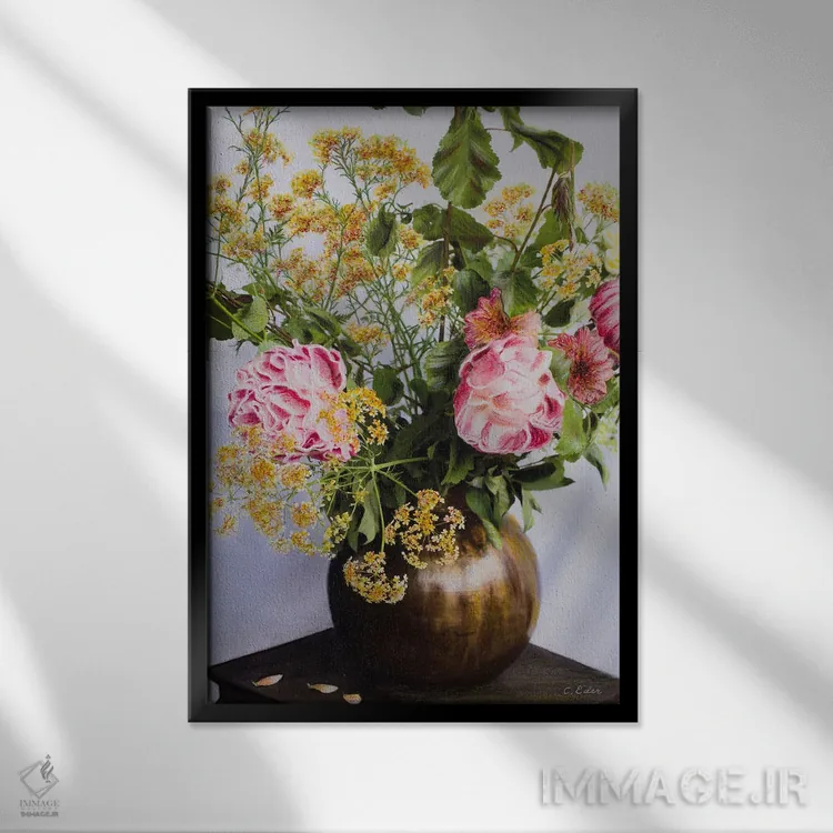 تابلو دکوراتیو گل صدتومانی در گلدان اثر شارلوت ادر - نمای قابدار مشکی