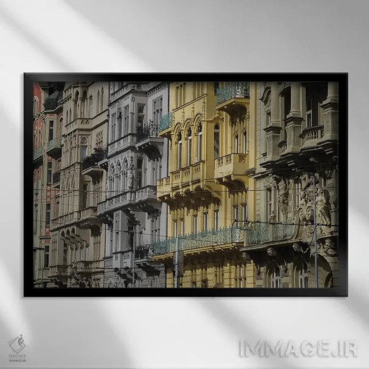 تابلو دکوراتیو پالت ساختمانی اثر گیلیارد برسسان - نمای قابدار مشکی