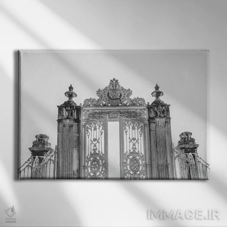 تابلو دکوراتیو دروازه اثر گیلیارد برسسان - نمای روبهرو روی دیوار