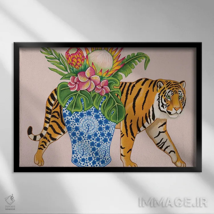 تابلو دکوراتیو ببر چینی با گلدان زنجبیلی آبی و سفید، مانسترا و پلومری… اثر گرین ارکید بوتیک - نمای قابدار مشکی