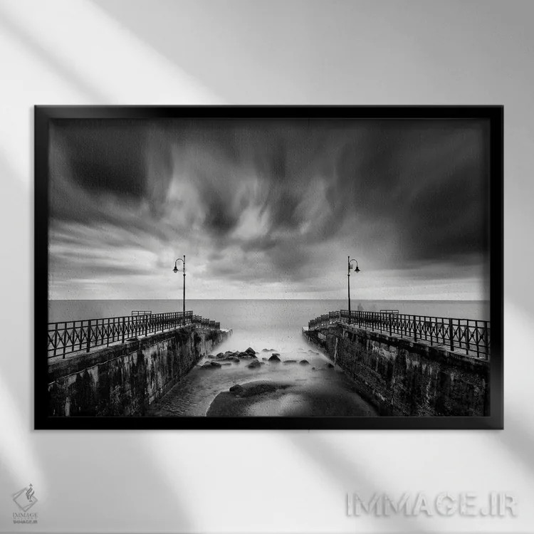 تابلو دکوراتیو اسکله دوگانه اثر جورج دیگالاکیس - نمای قابدار مشکی