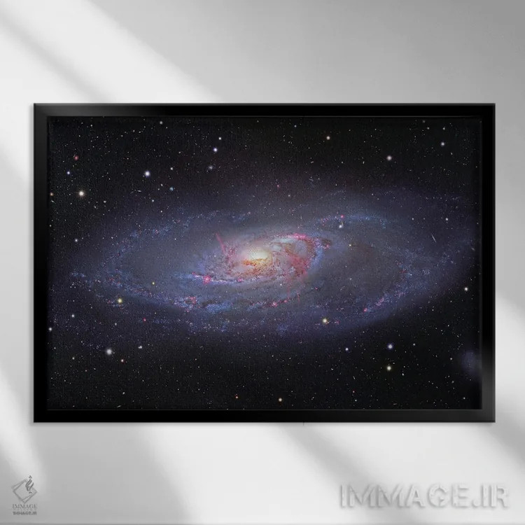 تابلو دکوراتیو کهکشان مارپیچی در تازی ها اثر رابرت گندلر - نمای قابدار مشکی