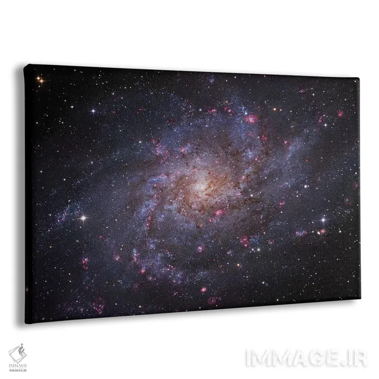 تابلو دکوراتیو ام۳۳، کهکشان مثلثی اثر رابرت گندلر - نمای پرسپکتیو محصول