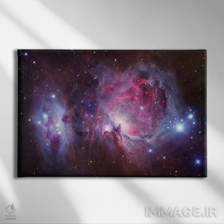 تابلو دکوراتیو ام۴۲، موزاییک سحابی بزرگ در صورت فلکی شکارچی اثر رابرت گندلر - نمای روبهرو روی دیوار