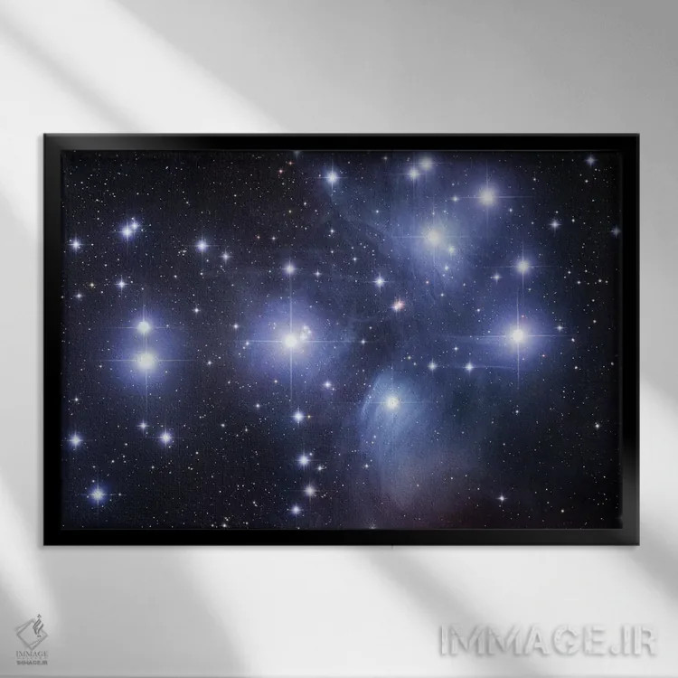 تابلو دکوراتیو ام۴۵، خوشه پروین اثر رابرت گندلر - نمای قابدار مشکی