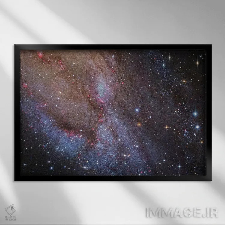 تابلو دکوراتیو ام۳۱، کهکشان آندرومدا ششم اثر رابرت گندلر - نمای قابدار مشکی