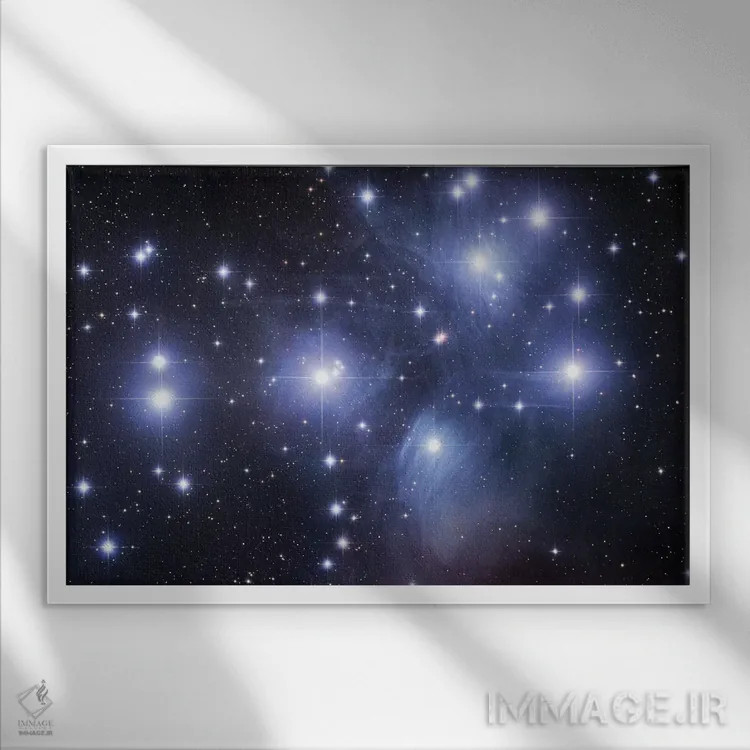 تابلو دکوراتیو ام۴۵، خوشه پروین اثر رابرت گندلر - نمای قابدار سفید