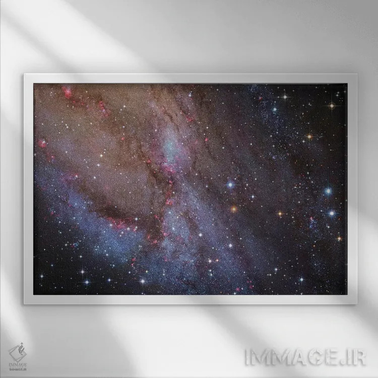 تابلو دکوراتیو ام۳۱، کهکشان آندرومدا ششم اثر رابرت گندلر - نمای قابدار سفید