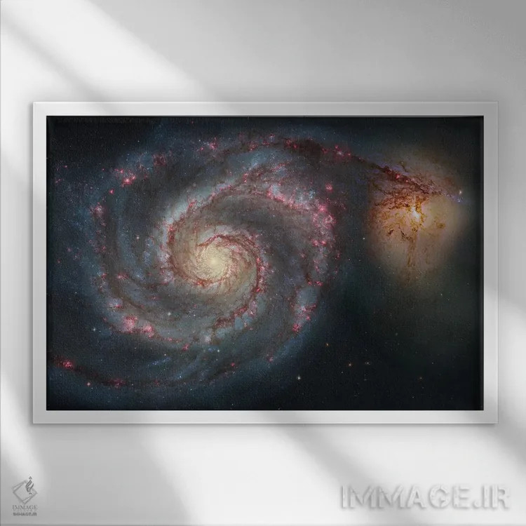 تابلو دکوراتیو ام۵۱، کهکشان گردابی اول اثر رابرت گندلر - نمای قابدار سفید