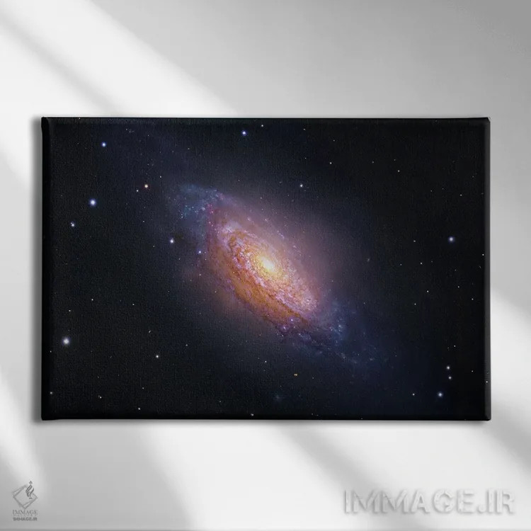 تابلو دکوراتیو کهکشان مارپیچی در اسد اثر رابرت گندلر - نمای روبهرو روی دیوار