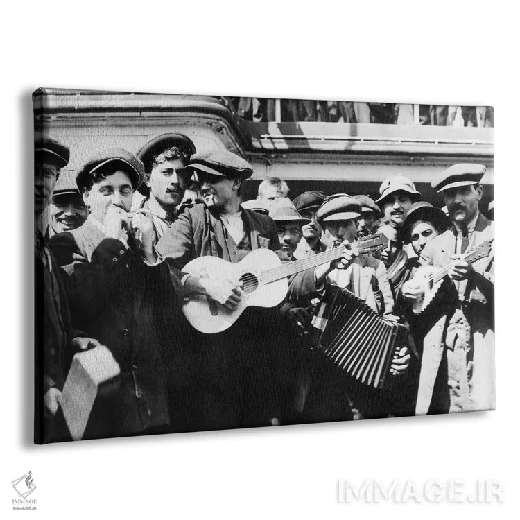 تابلو دکوراتیو گروه موسیقی مهاجران، حدود ۱۹۰۵ اثر لویس هاین - نمای پرسپکتیو محصول