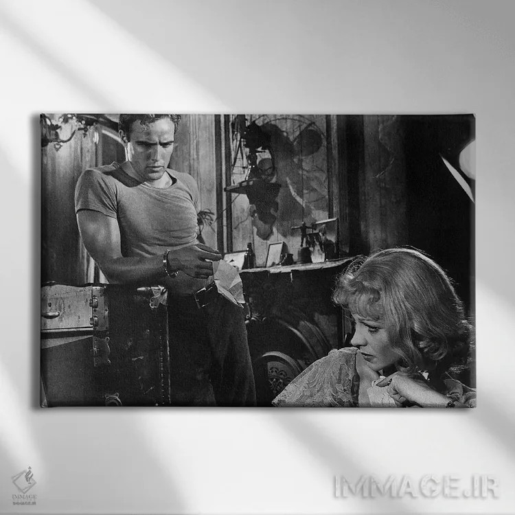 تابلو دکوراتیو اتوبوسی به نام هوس - نمای روبهرو روی دیوار