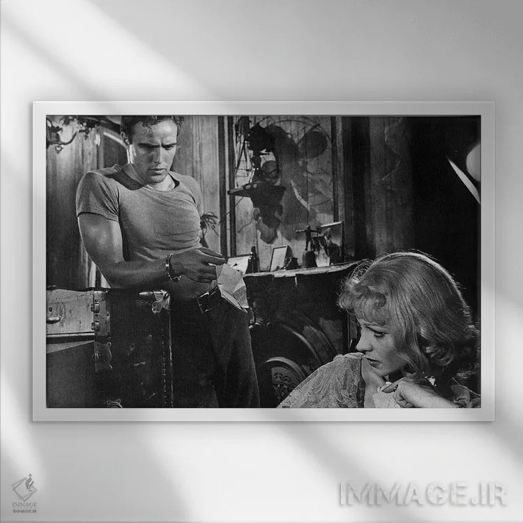 تابلو دکوراتیو اتوبوسی به نام هوس - نمای قابدار سفید