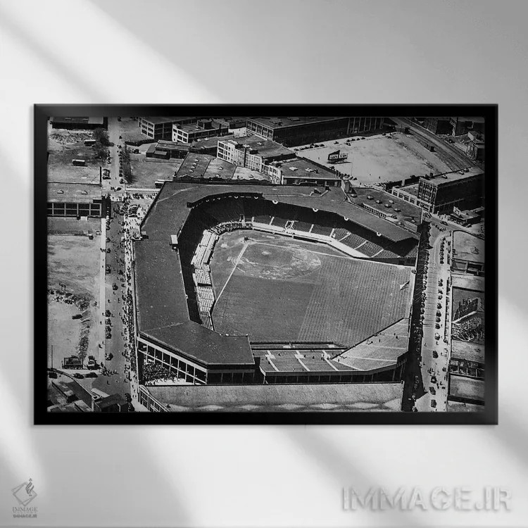 تابلو دکوراتیو بوستون: ورزشگاه فنوی - نمای قابدار مشکی