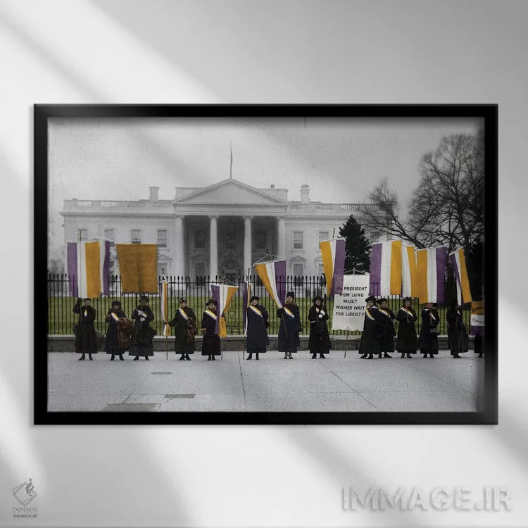 تابلو دکوراتیو کاخ سفید: فعالان حق رای زنان اثر گرنجر - نمای قابدار مشکی