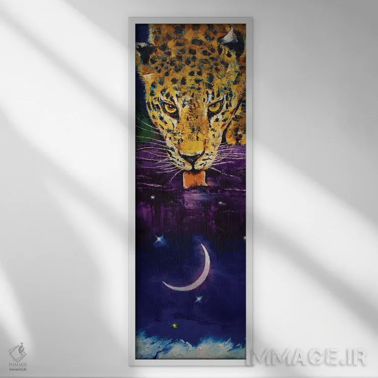 تابلو دکوراتیو ماه پلنگ اثر مایکل کریس - نمای قابدار سفید