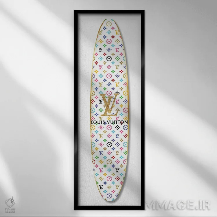 تابلو دکوراتیو تخته موج سواری مد روز اثر مدلین بلیک - نمای قابدار مشکی