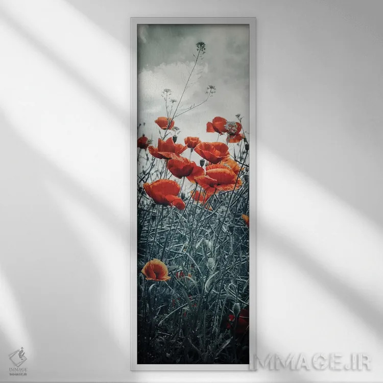 تابلو دکوراتیو مزرعه زیبای شقایق | پانورامای عمودی اثر ملانی ویولا - نمای قابدار سفید