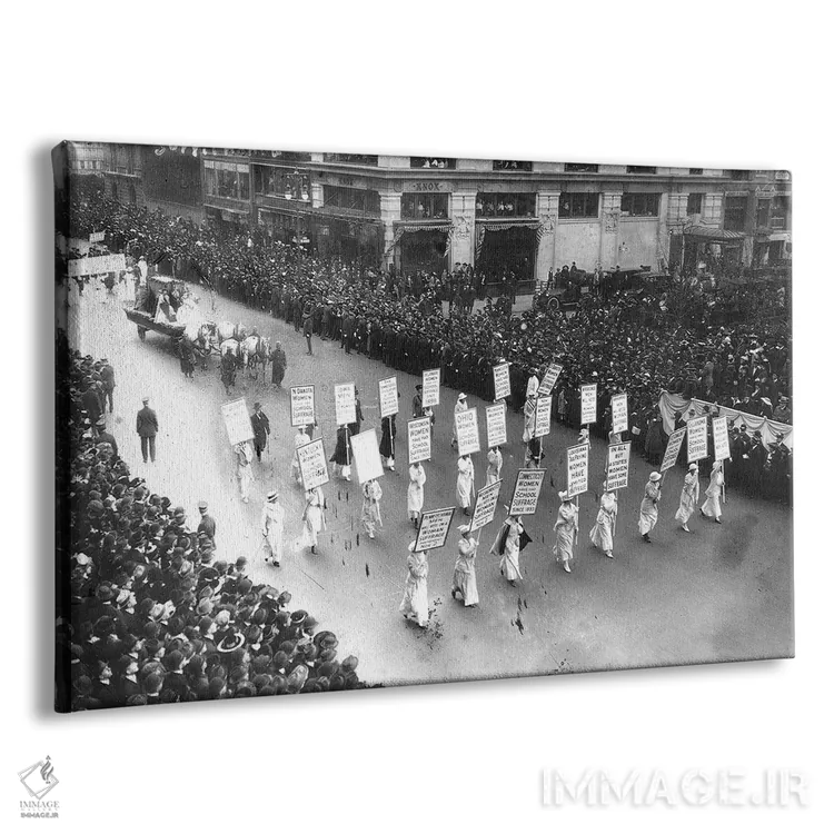 تابلو دکوراتیو 1913,رژه حق رای، ۱۹۱۳ - نمای پرسپکتیو محصول