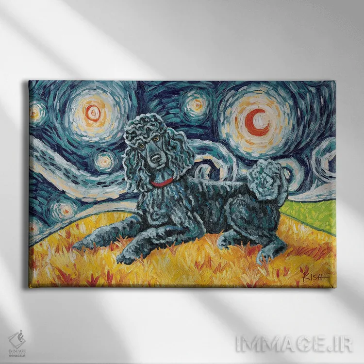 تابلو دکوراتیو پودل استاندارد در یک شب پرستاره اثر گرچن کیش سرانو - نمای روبهرو روی دیوار