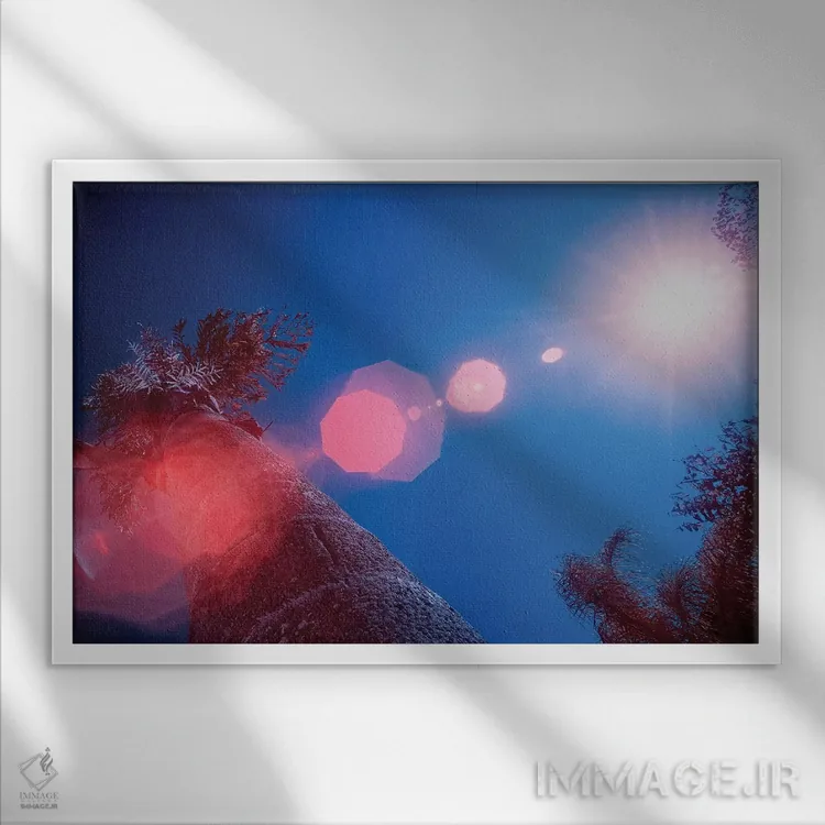 تابلو دکوراتیو نور خورشید اثر گلاوکو منهالی - نمای قابدار سفید